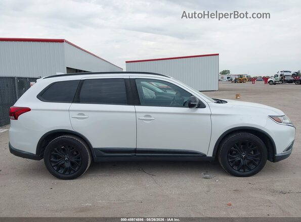 JA4AD3A36JZ021655 2018 MITSUBISHI OUTLANDER White Rear interior view
