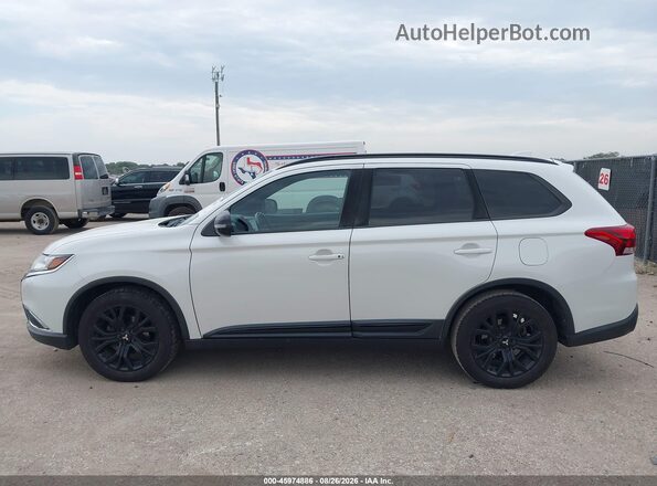 JA4AD3A36JZ021655 2018 MITSUBISHI OUTLANDER White 360 interior view