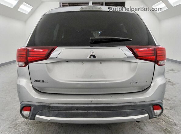 JA4AD3A37JJ003793 2018 MITSUBISHI OUTLANDER Silver Widok z tyłu