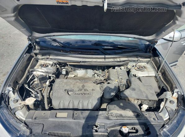 JA4AD3A38LJ000551 2020 MITSUBISHI OUTLANDER Silver ძრავის განყოფილების ხედი