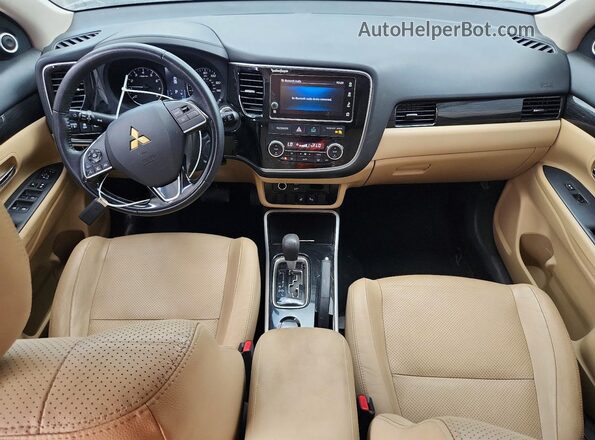 JA4AD3A39JJ001544 2018 MITSUBISHI OUTLANDER Blue Widok deski rozdzielczej