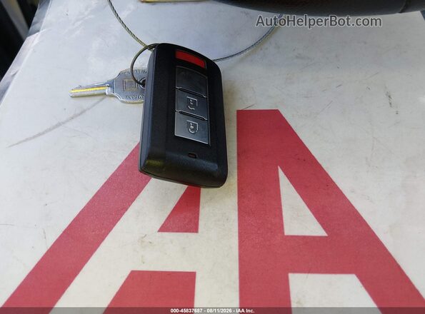 JA4AD3A39JZ023321 2018 MITSUBISHI OUTLANDER White Առջևի վահանակի տեսք