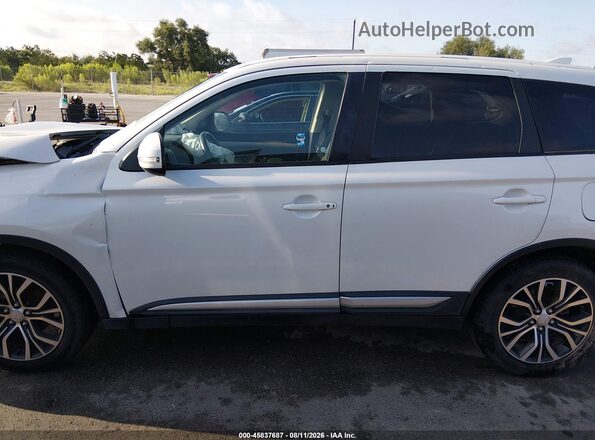 JA4AD3A39JZ023321 2018 MITSUBISHI OUTLANDER White Սալոնի 360 աստիճան տեսք