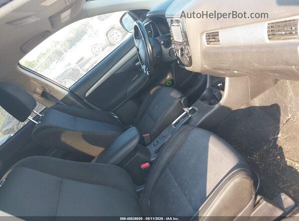 JA4AD3A3XGZ001739 2016 MITSUBISHI OUTLANDER White Front interior view