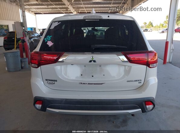 JA4AD3A3XHZ063739 2017 MITSUBISHI OUTLANDER White 
