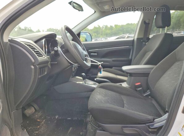 JA4AP3AU0LU021019 2020 MITSUBISHI OUTLANDER White Vista interior delantera