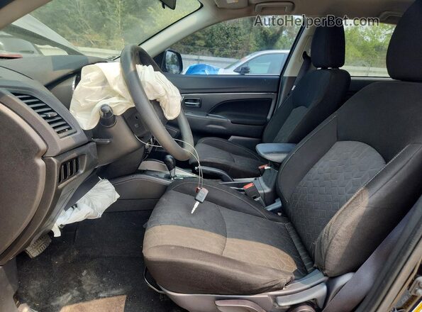 JA4AP3AU1LU006657 2020 MITSUBISHI OUTLANDER Черный Вид салона спереди