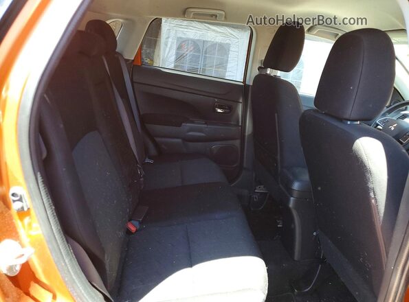 JA4AP3AU1LU017013 2020 MITSUBISHI OUTLANDER Orange Widok tylnych siedzeń