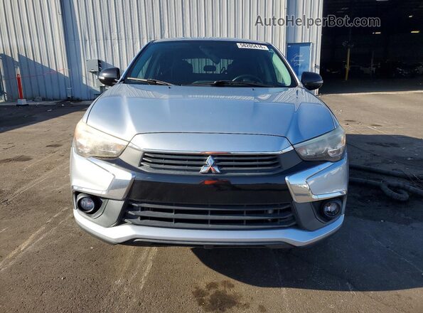 JA4AP3AU2HZ033652 2017 MITSUBISHI OUTLANDER Серебряный Вид спереди