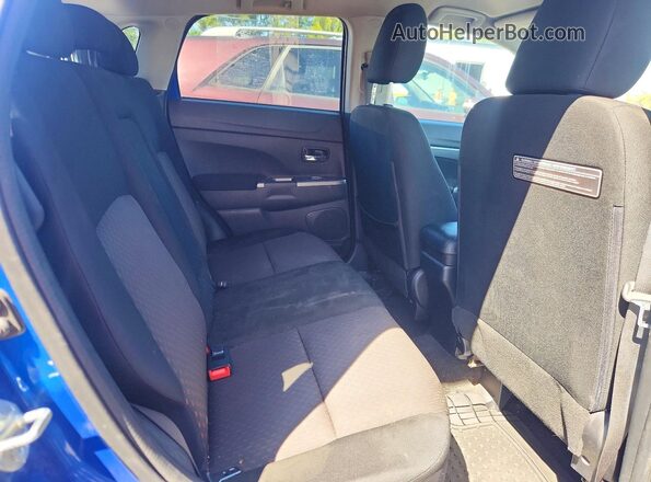 JA4AP3AU2JU020466 2018 MITSUBISHI OUTLANDER Blue Հետևի նստատեղերի տեսք