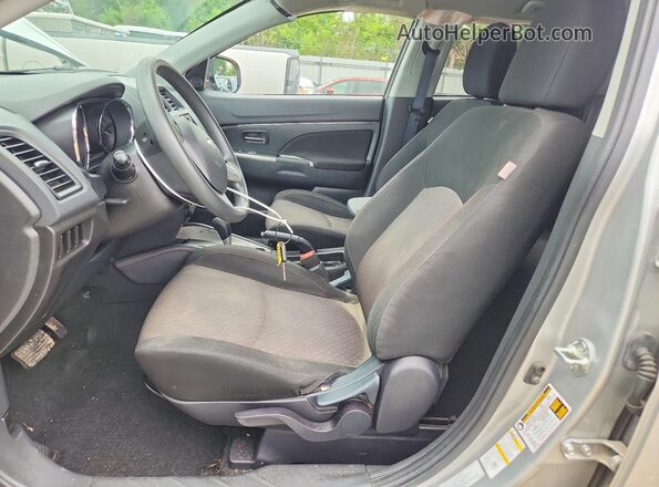 JA4AP3AU3KU004844 2019 MITSUBISHI OUTLANDER Silver წინა სალონის ხედი