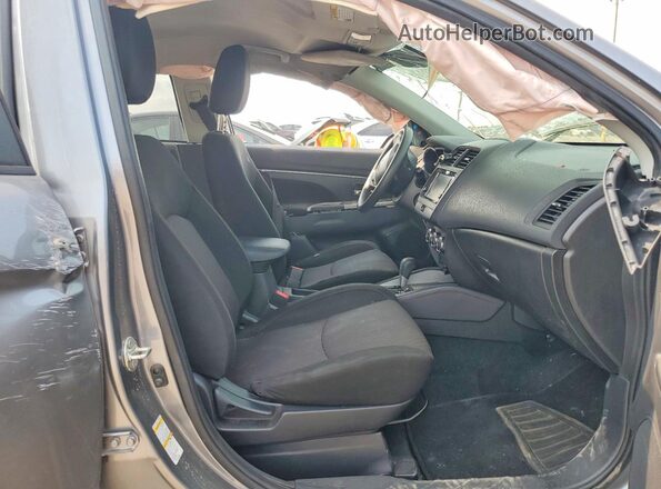 JA4AP3AU3KU032708 2019 MITSUBISHI OUTLANDER Gray Vista interior delantera