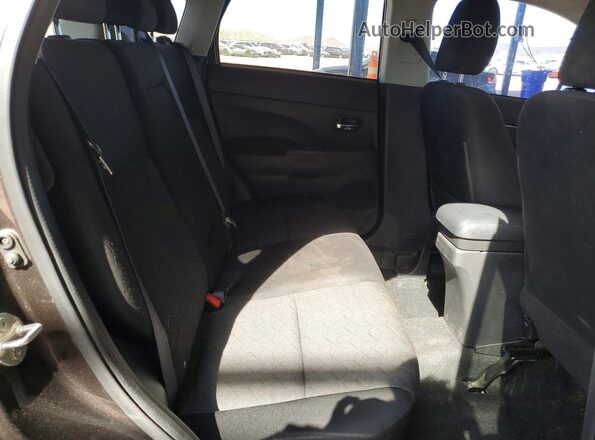 JA4AP3AU3LU001637 2020 MITSUBISHI OUTLANDER Gray Vista de los asientos traseros