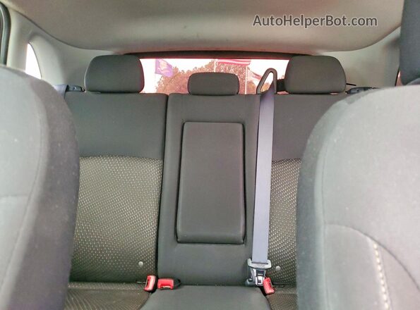 JA4AP3AU6GZ033166 2016 MITSUBISHI OUTLANDER Silver Widok tylnych siedzeń