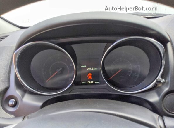 JA4AP3AU6JU007266 2018 MITSUBISHI OUTLANDER Silver Սարքավորումների վահանակի տեսք