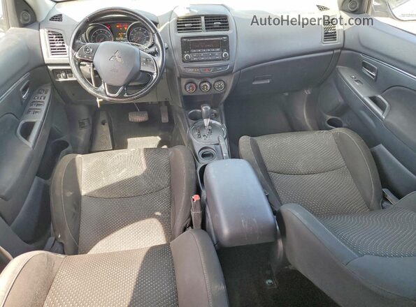 JA4AP3AU7GZ049893 2016 MITSUBISHI OUTLANDER Серебряный Вид панели приборов