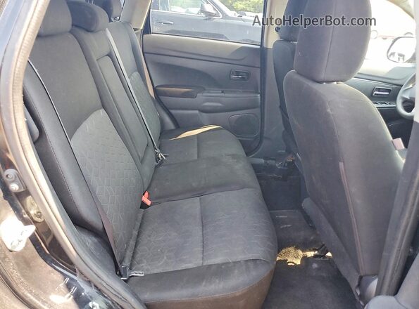 JA4AP3AU7LU013032 2020 MITSUBISHI OUTLANDER Black უკანა სალონის ხედი