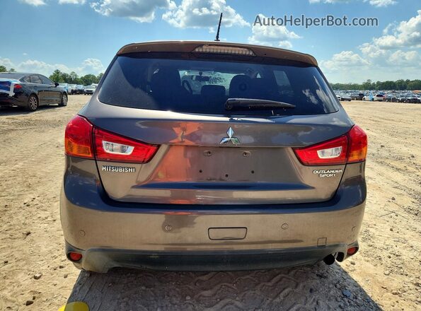 JA4AP3AU8GZ062166 2016 MITSUBISHI OUTLANDER Brown უკანა ხედი