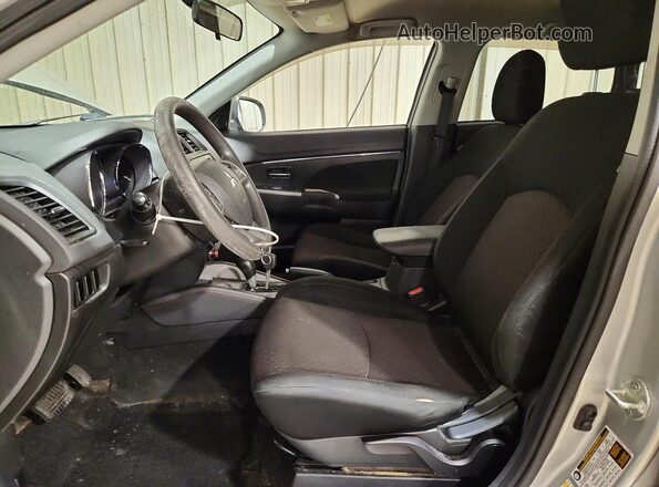 JA4AP3AU8KU020019 2019 MITSUBISHI OUTLANDER Silver Vista interior delantera