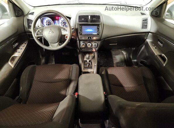 JA4AP3AU8KU020019 2019 MITSUBISHI OUTLANDER Silver Vista del salpicadero