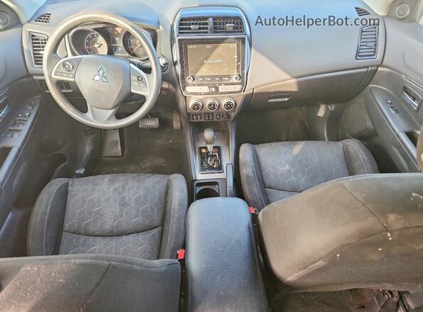 JA4AP3AU8LU020622 2020 MITSUBISHI OUTLANDER Gray Widok deski rozdzielczej