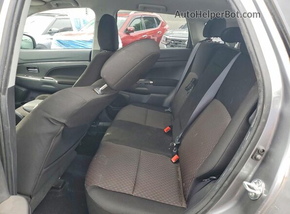 JA4AP3AUXKU034083 2019 MITSUBISHI OUTLANDER Серебряный Вид задней части салона