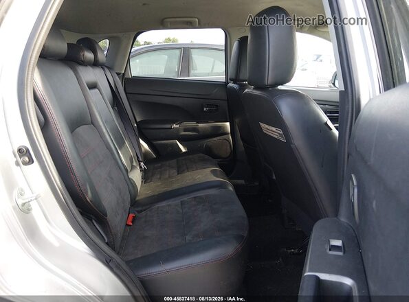 JA4AP3AW2JU015740 2018 MITSUBISHI OUTLANDER SPORT Silver Вид наклейки з VIN-кодом