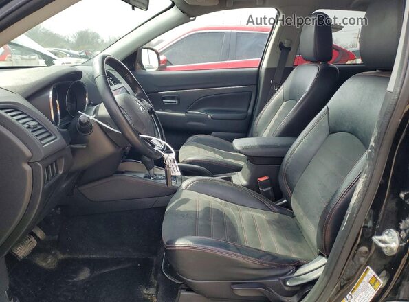 JA4AP3AW2JU019268 2018 MITSUBISHI OUTLANDER Черный Вид салона спереди