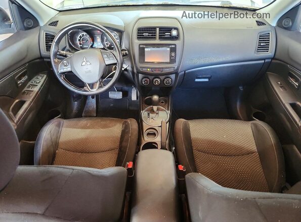 JA4AP3AW6GZ051023 2016 MITSUBISHI OUTLANDER Белый Вид панели приборов