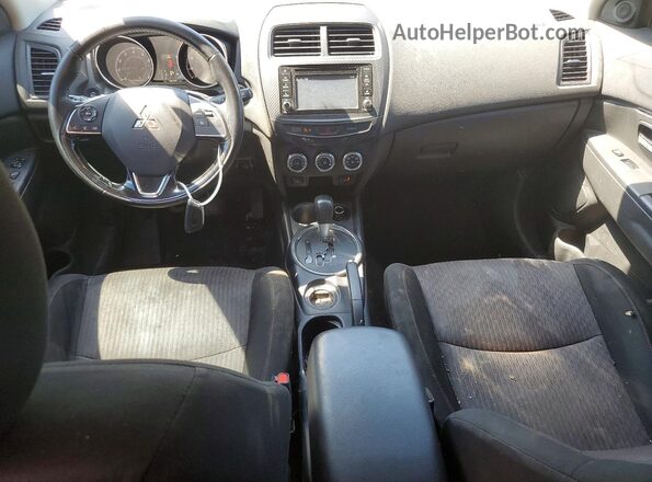 JA4AP3AW6HZ066431 2017 MITSUBISHI OUTLANDER White წინა პანელის ხედი
