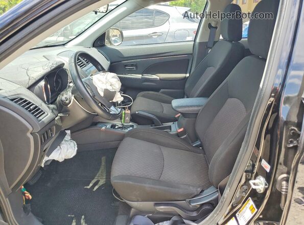 JA4AP4AU4KU014644 2019 MITSUBISHI OUTLANDER Серебряный Вид салона спереди