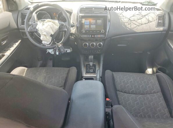JA4AP4AU9LU026144 2020 MITSUBISHI OUTLANDER Серый Вид панели приборов
