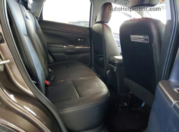JA4AP4AW2JU006414 2018 MITSUBISHI OUTLANDER Gray Vista de los asientos traseros