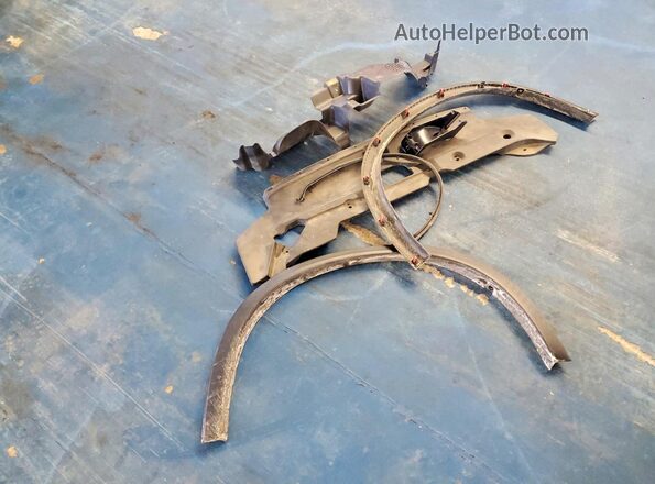 JA4AP4AW2JU006414 2018 MITSUBISHI OUTLANDER Gray Vista del compartimento del motor