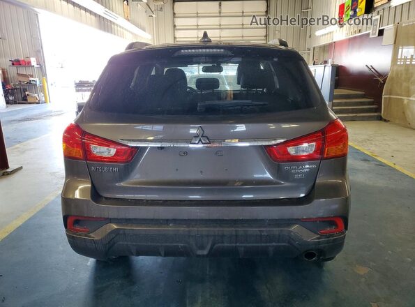 JA4AP4AW2JU006414 2018 MITSUBISHI OUTLANDER Gray Vista trasera