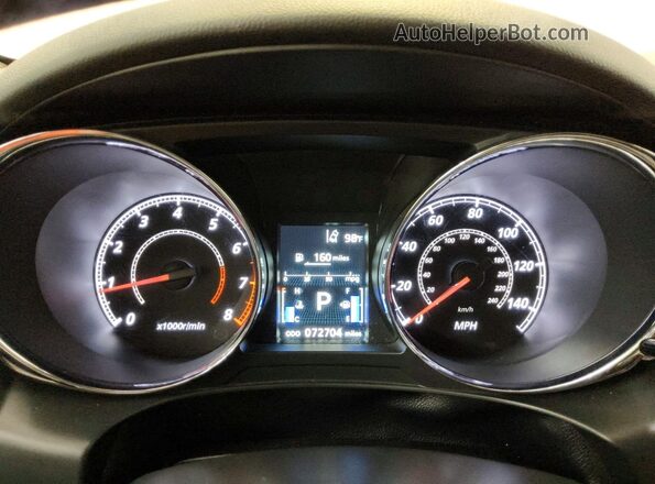 JA4AP4AW3JU009371 2018 MITSUBISHI OUTLANDER Белый Вид щитка приборов