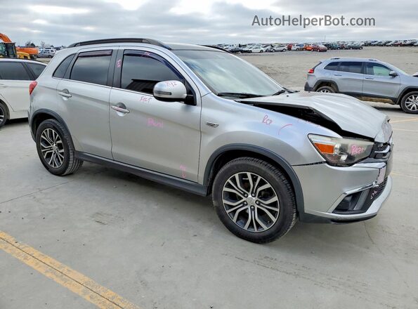 JA4AP4AW7JZ026533 2018 MITSUBISHI OUTLANDER Серебряный Передняя правая четверть