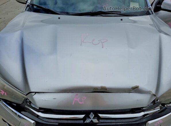 JA4AP4AW7JZ026533 2018 MITSUBISHI OUTLANDER Серебряный Вид подкапотного пространства