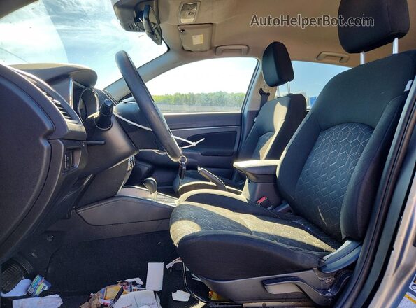 JA4APUAU8MU036696 2021 MITSUBISHI OUTLANDER Серый Вид салона спереди