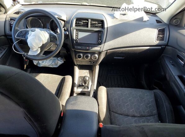 JA4APUAU9MU033452 2021 MITSUBISHI OUTLANDER Black Widok deski rozdzielczej
