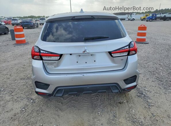 JA4APVAU3MU025837 2021 MITSUBISHI OUTLANDER Silver Vista trasera