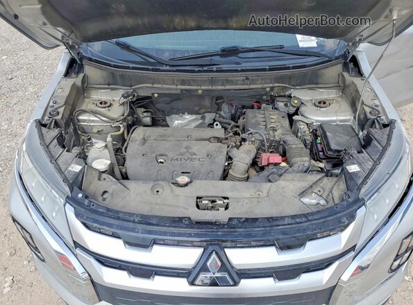 JA4APVAU3MU025837 2021 MITSUBISHI OUTLANDER Silver Vista interior trasera