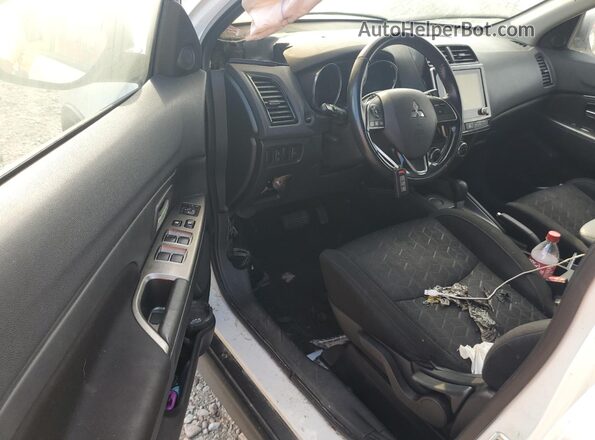 JA4APVAU8MU013215 2021 MITSUBISHI OUTLANDER White Вид панелі приладів