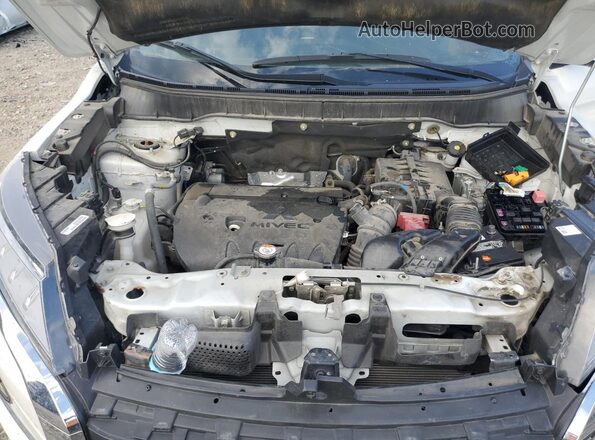 JA4APVAU8MU013215 2021 MITSUBISHI OUTLANDER White Вид підкапотного простору