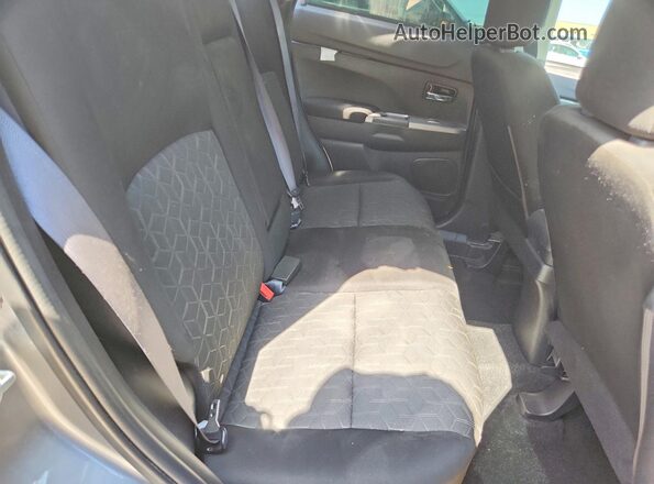 JA4APVAUXMU033465 2021 MITSUBISHI OUTLANDER Gray Widok tylnych siedzeń