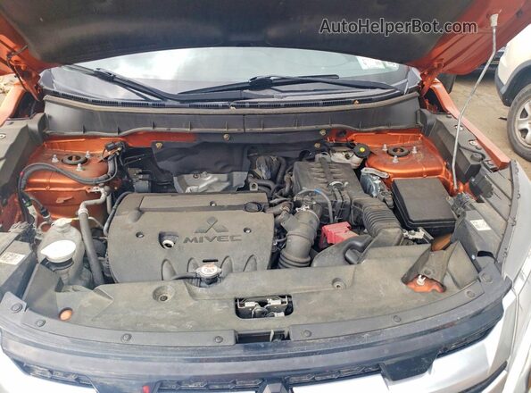 JA4APVAUXNU016019 2022 MITSUBISHI OUTLANDER Orange Rear interior view
