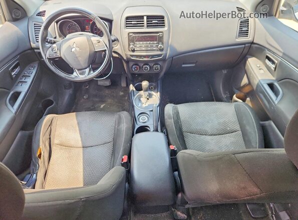 JA4AR3AU3GZ059668 2016 MITSUBISHI OUTLANDER Белый Вид панели приборов