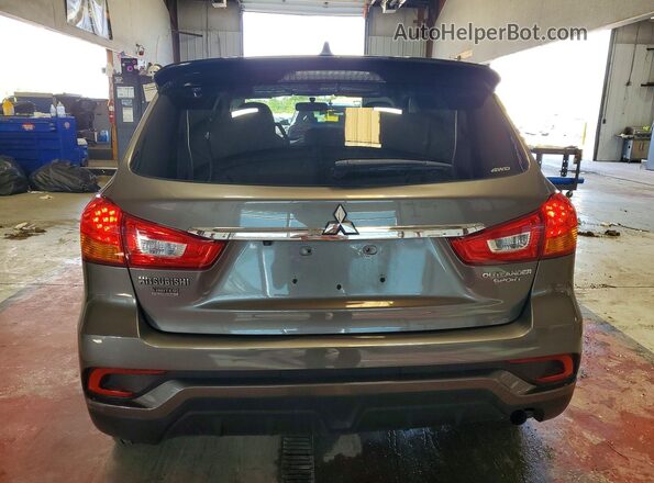 JA4AR3AU4JZ028680 2018 MITSUBISHI OUTLANDER Серый Вид сзади