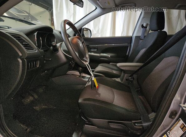 JA4AR3AU5KU019792 2019 MITSUBISHI OUTLANDER Gray Вид салону спереду