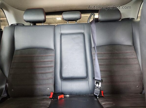 JA4AR3AW0JU014046 2018 MITSUBISHI OUTLANDER Черный Вид задних сидений
